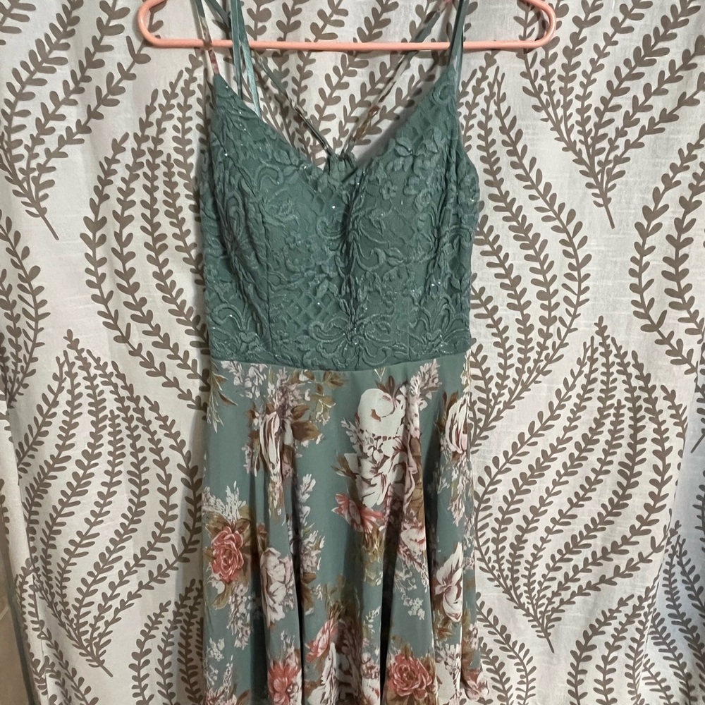 City Triangles Green Floral Midi Dress